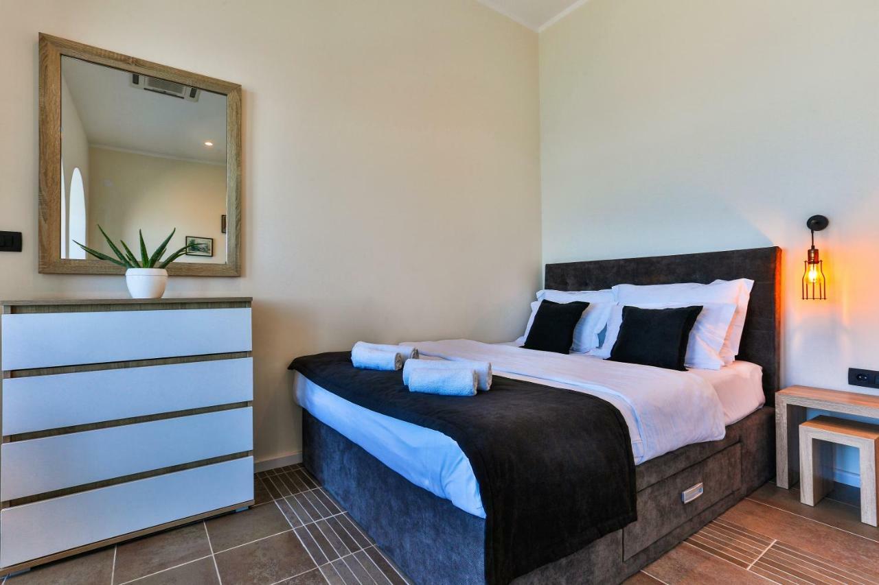 Apartments Sunset Beach Sveti Stefan Dış mekan fotoğraf