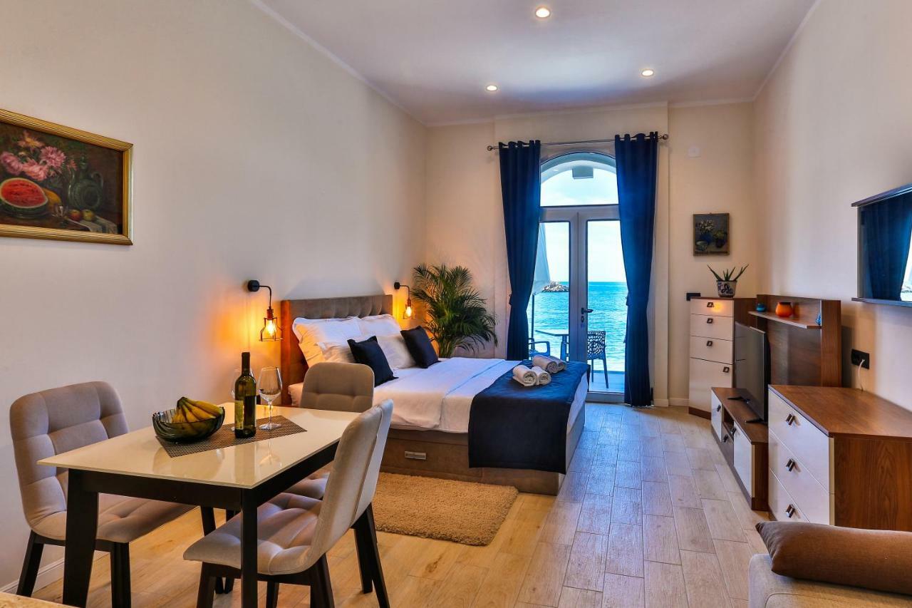 Apartments Sunset Beach Sveti Stefan Dış mekan fotoğraf